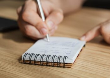 Here are some proven tips to carck UPSC (IAS) exam in your first attempt.