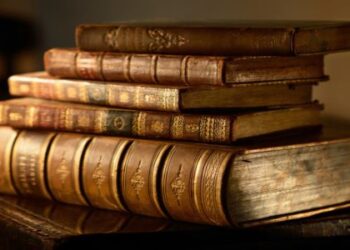 Indian Polity Book by M Laxmikanth | Best Book on Indian Polity