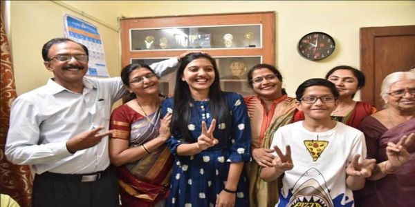 Srushti Jayant Deshmukh's 10th percentage were decent. Moreover, she also performed well in her 12th class and UPSC. 