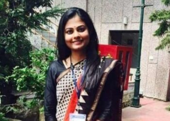 Artika Shukla IAS Officer – Marksheet, Age, Husband & Instagram