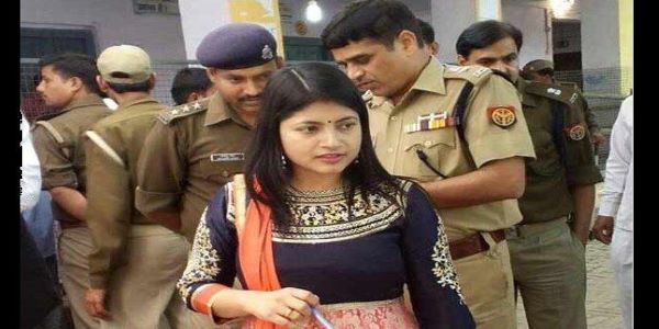 B Chandrakala IAS Officer DM - Biography | Husband & Marriage Photos