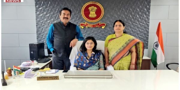 Surabhi Gautam IAS wrote her UPSC CSE in the year 2016. She managed to secure the All India Rank 50. 