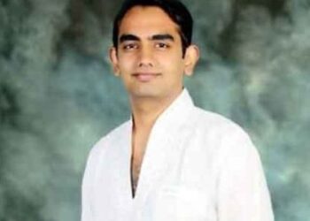 Abhishek Saraf IAS – Biography | UPSC Topper | Age & Marksheet
